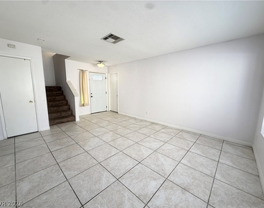 2066 Waverly Circle - Photo Thumbnail 32