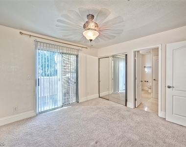 2175 Fountain Springs Drive - Photo Thumbnail 16