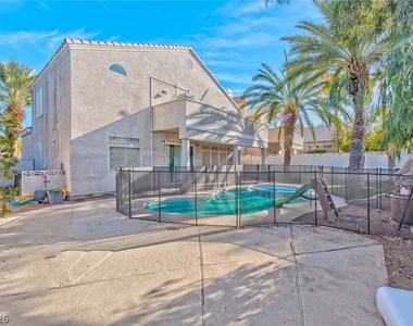2175 Fountain Springs Drive - Photo Thumbnail 18
