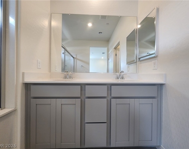 1553 Crowned Eagle Street - Photo Thumbnail 23