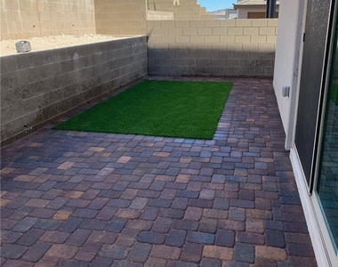 1553 Crowned Eagle Street - Photo Thumbnail 40