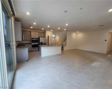 1553 Crowned Eagle Street - Photo Thumbnail 4