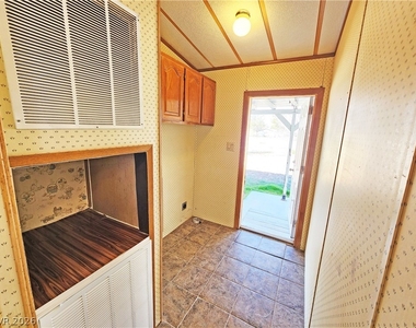 80 Stanley Drive - Photo Thumbnail 7