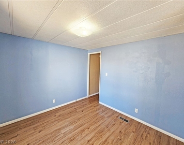 80 Stanley Drive - Photo Thumbnail 13