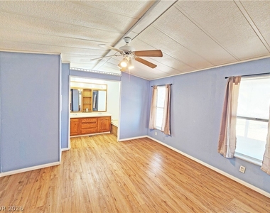 80 Stanley Drive - Photo Thumbnail 8