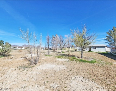 80 Stanley Drive - Photo Thumbnail 17