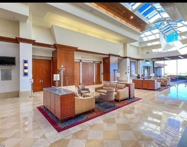 2103 Sawtooth Mountain Drive - Photo Thumbnail 16