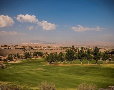 2103 Sawtooth Mountain Drive - Photo Thumbnail 15