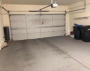 2103 Sawtooth Mountain Drive - Photo Thumbnail 9