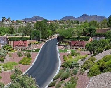 2103 Sawtooth Mountain Drive - Photo Thumbnail 19