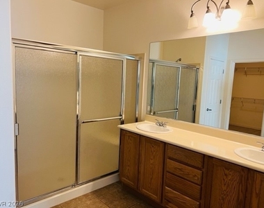 2103 Sawtooth Mountain Drive - Photo Thumbnail 10