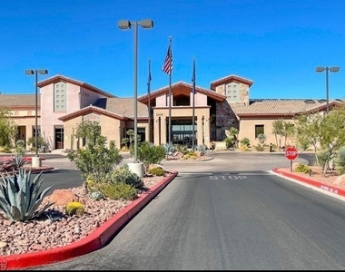 2103 Sawtooth Mountain Drive - Photo Thumbnail 13