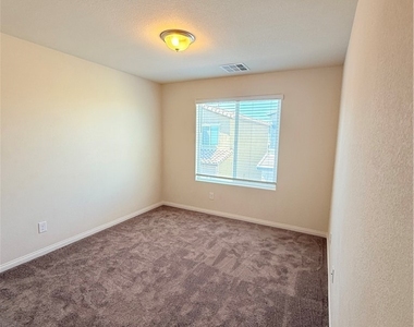 7331 Sunray Point Street - Photo Thumbnail 22