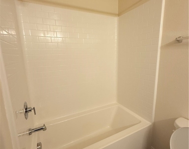 7331 Sunray Point Street - Photo Thumbnail 26
