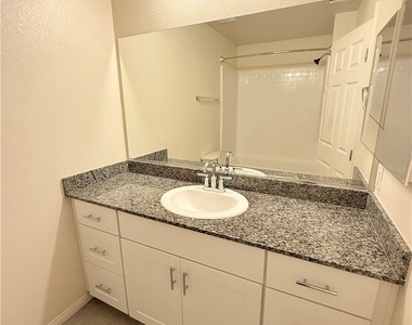 7331 Sunray Point Street - Photo Thumbnail 25