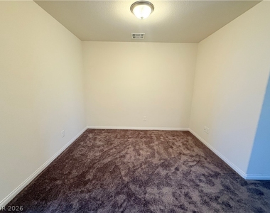 7331 Sunray Point Street - Photo Thumbnail 17