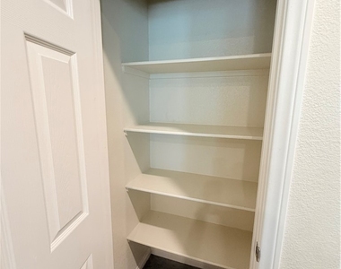 7331 Sunray Point Street - Photo Thumbnail 15