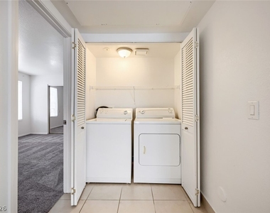 9325 W Desert Inn Road - Photo Thumbnail 20