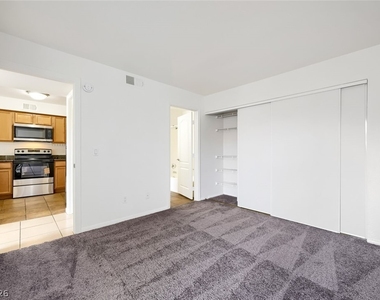 9325 W Desert Inn Road - Photo Thumbnail 14