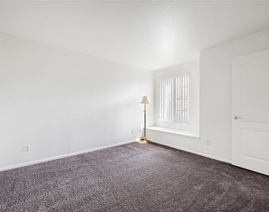 9325 W Desert Inn Road - Photo Thumbnail 12