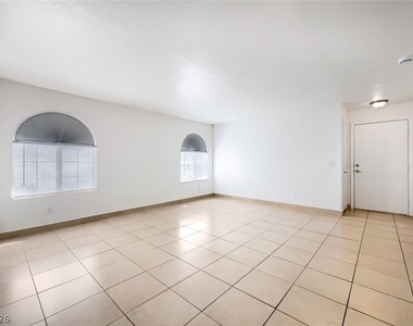 9325 W Desert Inn Road - Photo Thumbnail 5