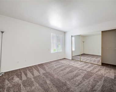 9325 W Desert Inn Road - Photo Thumbnail 16