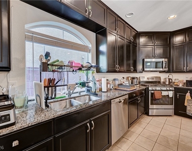 6516 Austin Hope Avenue - Photo Thumbnail 8