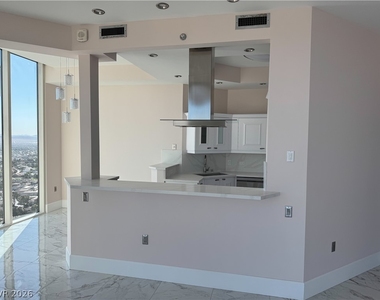 2777 Paradise Road - Photo Thumbnail 3