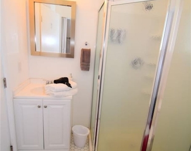 308 S 10th Street - Photo Thumbnail 9