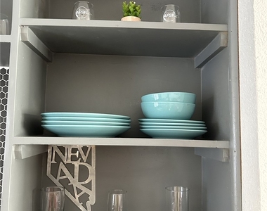 308 S 10th Street - Photo Thumbnail 7