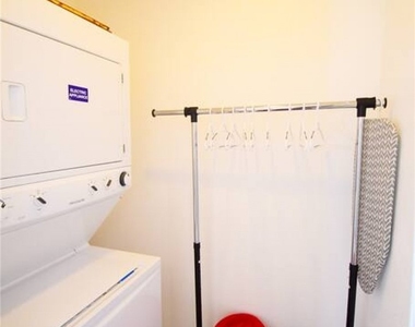 308 S 10th Street - Photo Thumbnail 10