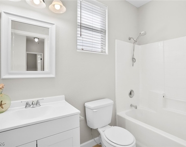 8824 Iron Hitch Avenue - Photo Thumbnail 21