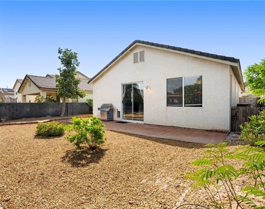 8824 Iron Hitch Avenue - Photo Thumbnail 26