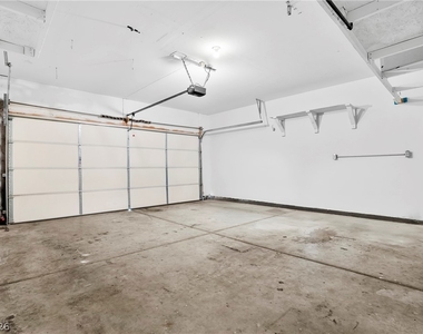 8824 Iron Hitch Avenue - Photo Thumbnail 23