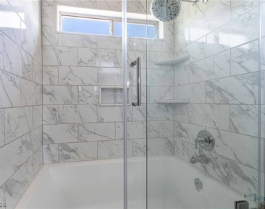 6048 Stern Cove Court - Photo Thumbnail 11