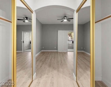 3320 S Fort Apache Road - Photo Thumbnail 20