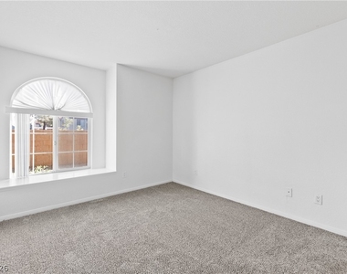 9325 W Desert Inn Road - Photo Thumbnail 11