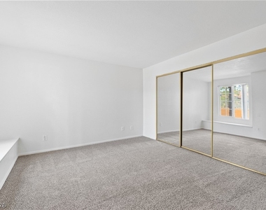 9325 W Desert Inn Road - Photo Thumbnail 7