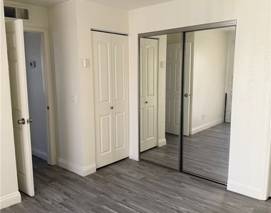 2801 N Rainbow Boulevard - Photo Thumbnail 8