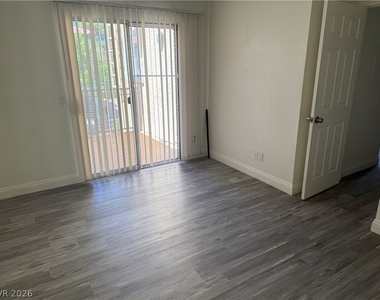 2801 N Rainbow Boulevard - Photo Thumbnail 6