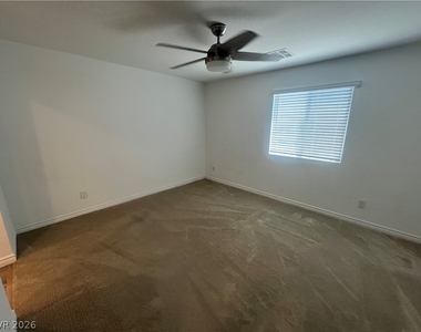 6212 Rathbone Street - Photo Thumbnail 8