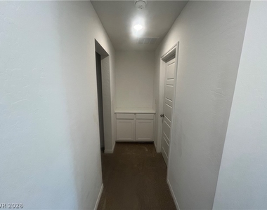 6212 Rathbone Street - Photo Thumbnail 6