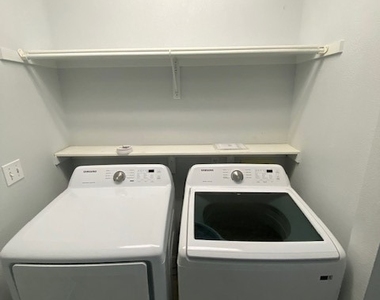 8220 James Grayson Drive - Photo Thumbnail 9
