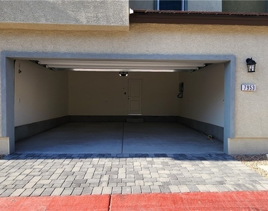 7953 Whisper Words Avenue - Photo Thumbnail 34