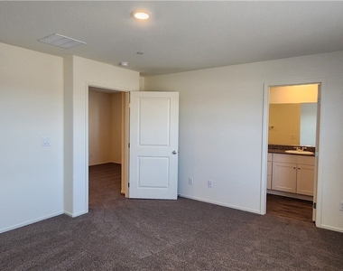 7953 Whisper Words Avenue - Photo Thumbnail 19