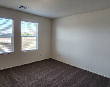 7953 Whisper Words Avenue - Photo Thumbnail 18