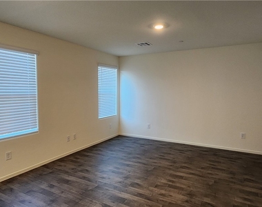 7953 Whisper Words Avenue - Photo Thumbnail 6