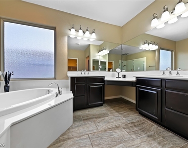 7148 White Bloom Avenue - Photo Thumbnail 32