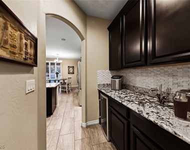 7148 White Bloom Avenue - Photo Thumbnail 17