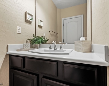 7148 White Bloom Avenue - Photo Thumbnail 44